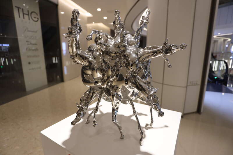 300余件雕塑与装置艺术作品展现“城市之光”